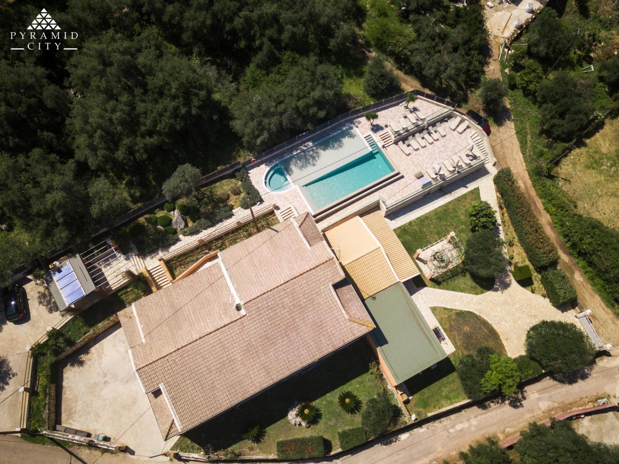 Pyramid City Apartments Agios Spyridon  المظهر الخارجي الصورة