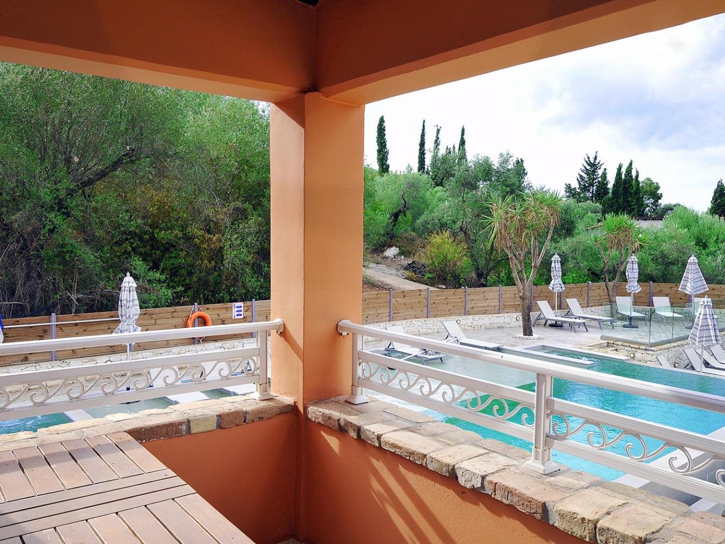 Pyramid City Apartments Agios Spyridon  المظهر الخارجي الصورة